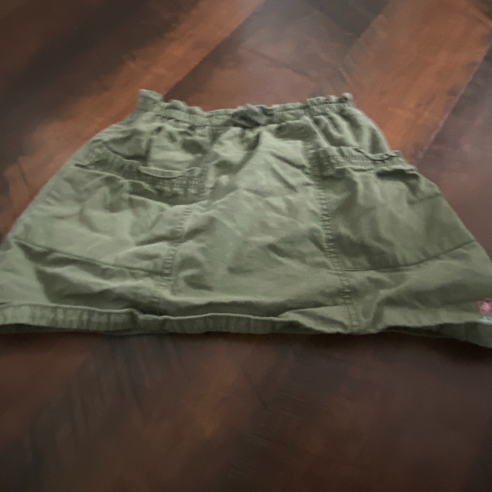 green laced, mini floral skirt